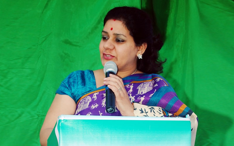 Mrs.  Reena Jaggi